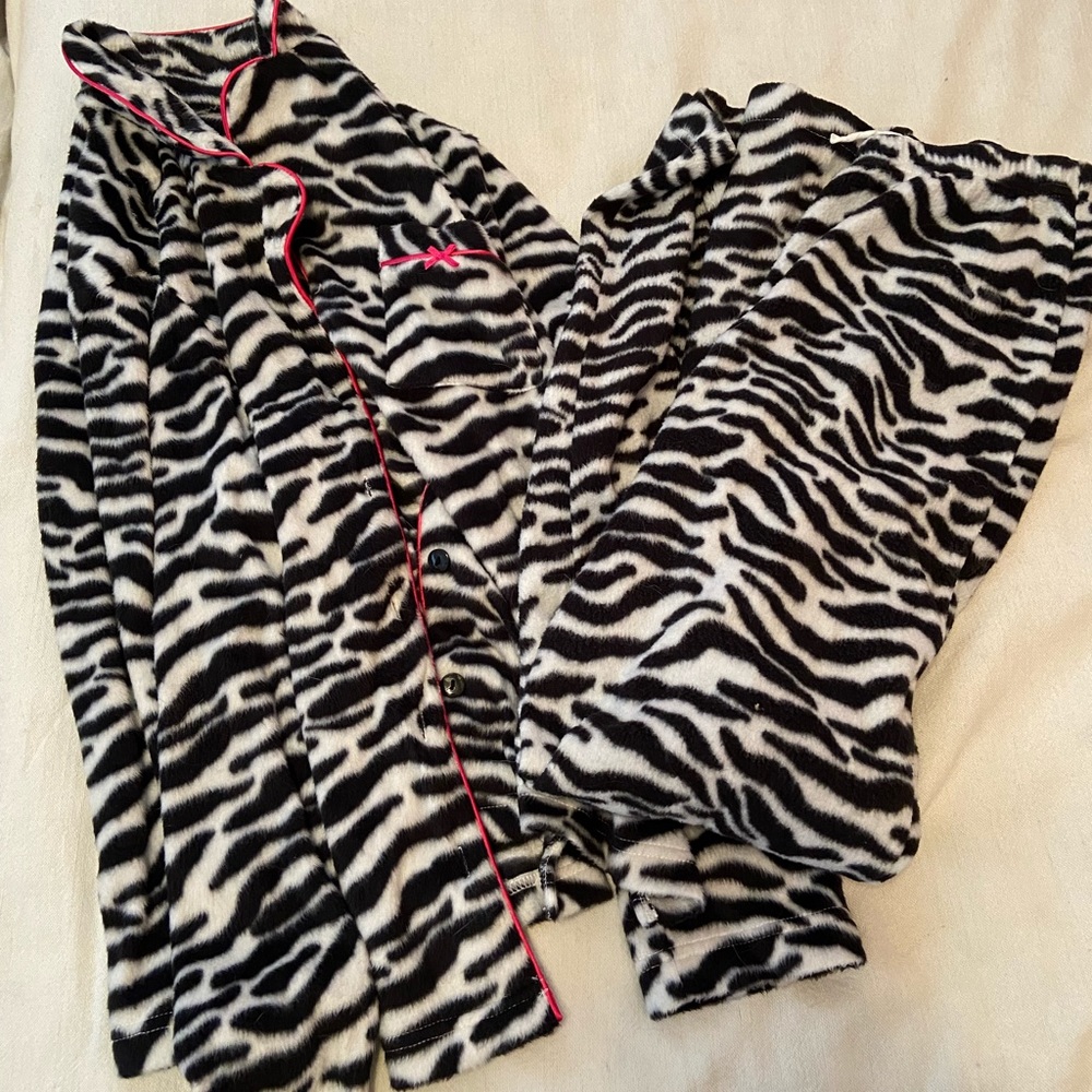 ZEBRA PRONT PAJAMA SET